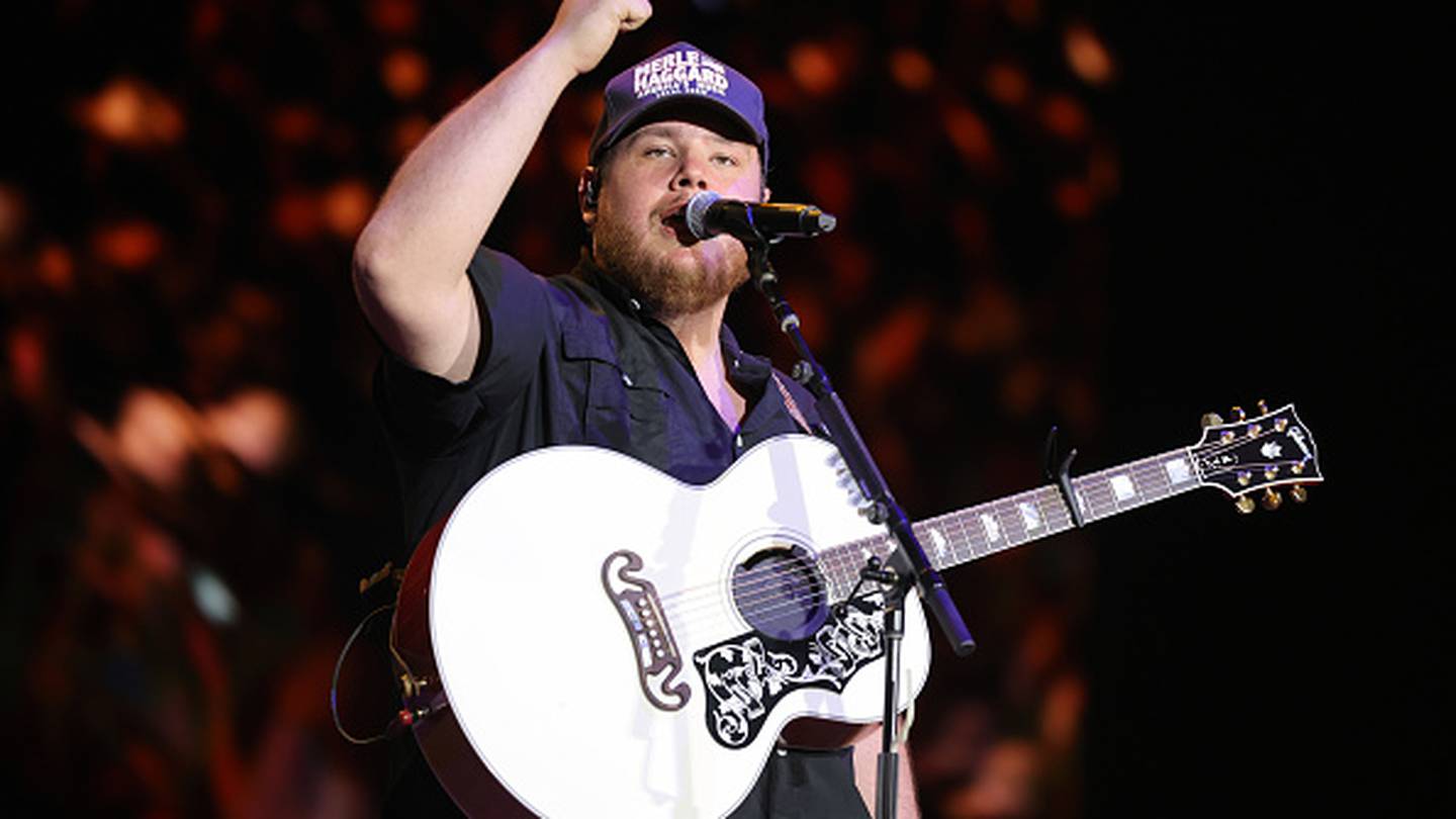 Luke Combs Explains Why He Is Not Raising Ticket Prices In 2022 K95.5