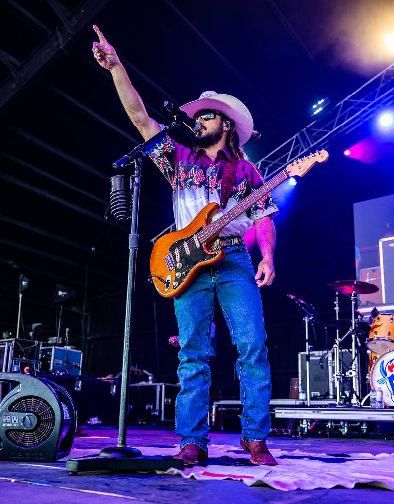 Check out these photos of Cody Johnson, Riley Green, Trace Adkins, and many more from Thursday at Country Concert '24 in Fort Loramie, Ohio