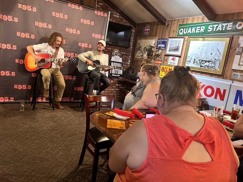 Check out the photos from our K95.5 Eat & Greet event with Conner Smith which took place on Saturday, September 1st, 2024 at The Spudder.